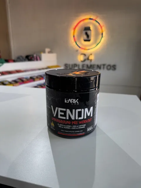 Dark Lab Venom Underground — Fruit Punch · Frutas vermelhas